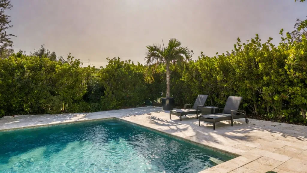 Illustration from "How to Stage Your Tampa Home Before a Photography Shoot"