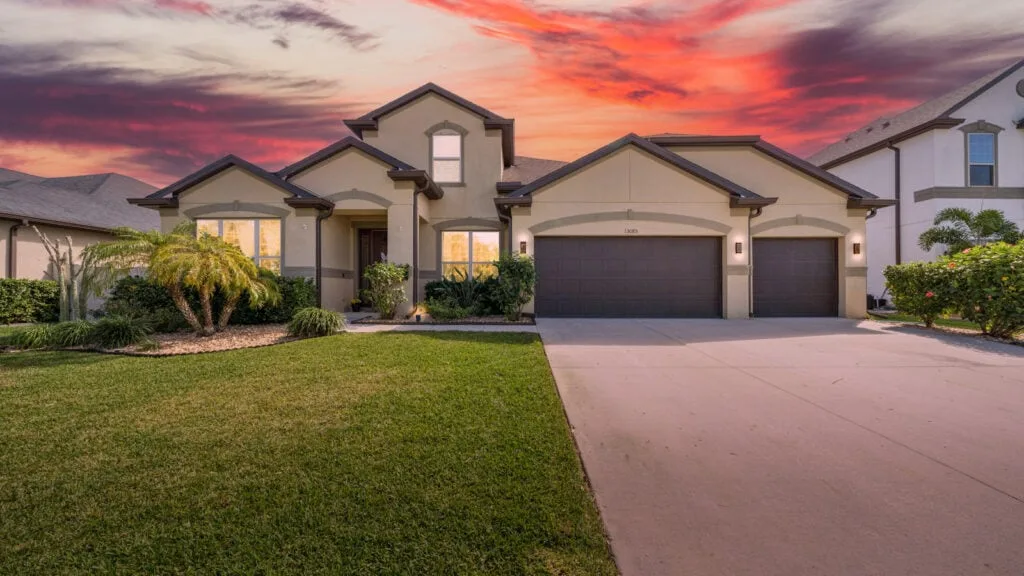 Illustration from "How Much Does Real Estate Photography Cost? (2025)"