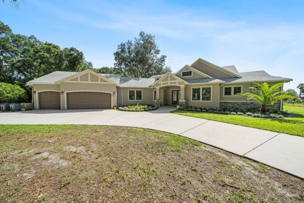 Illustration from "From House to Home: Transforming Tampa Properties through Real Estate Photography in Tampa"